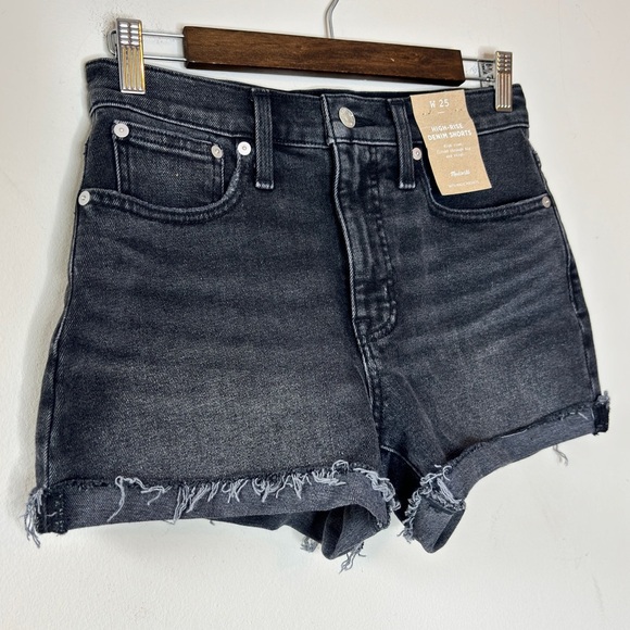 Madewell Washed Out Black High-Rise Denim Shorts Frayed Cut Off Hem Size 25 NWT - Picture 2 of 8